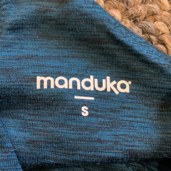 Manduka Sports Bra, size small. Like new condition - Picture 3 of 3